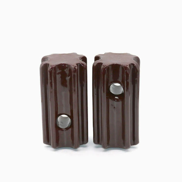 High-Strength Brown Glazed Porcelain Stay Insulator HV/MV Grade Anti-Pollution for Outdoor Power Transmission Lines - Image 4
