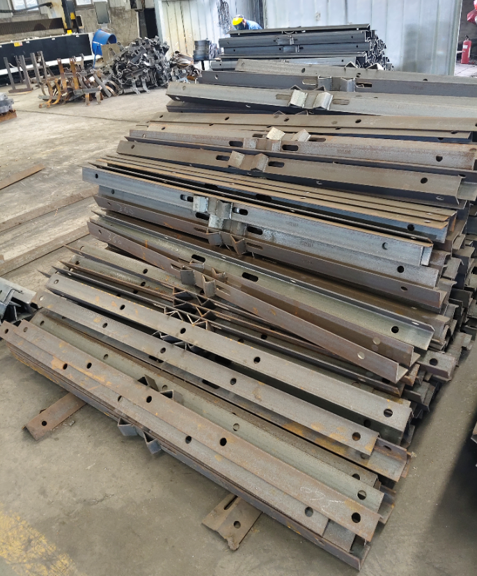 Stability & Safety Insulated Angle Steel Overhead Power Crossarm for Substation Power Accessories - Ảnh 4